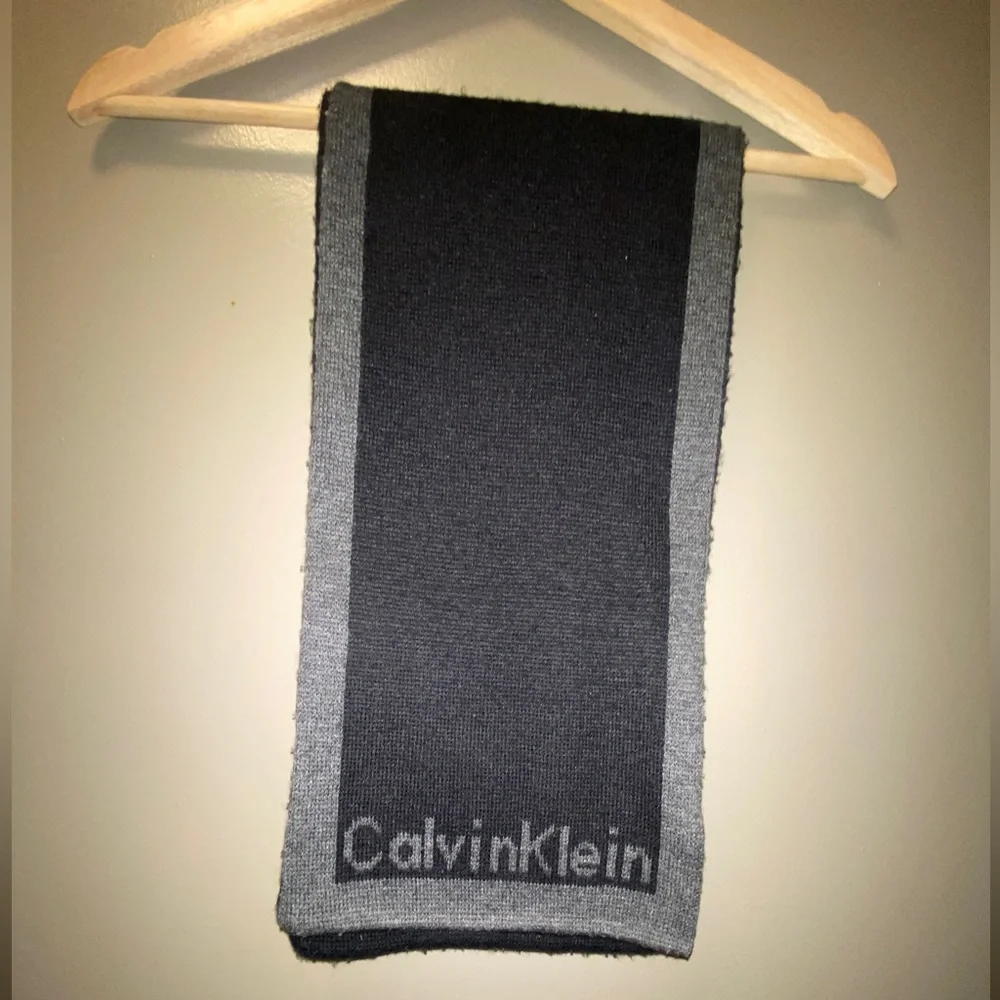 Calvin Klein scarf